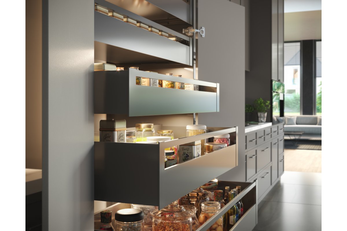 Nowoczesna garderoba z akcesoriami meblowymi BENO