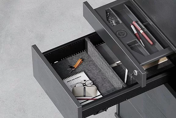 Prowadnice i szuflady